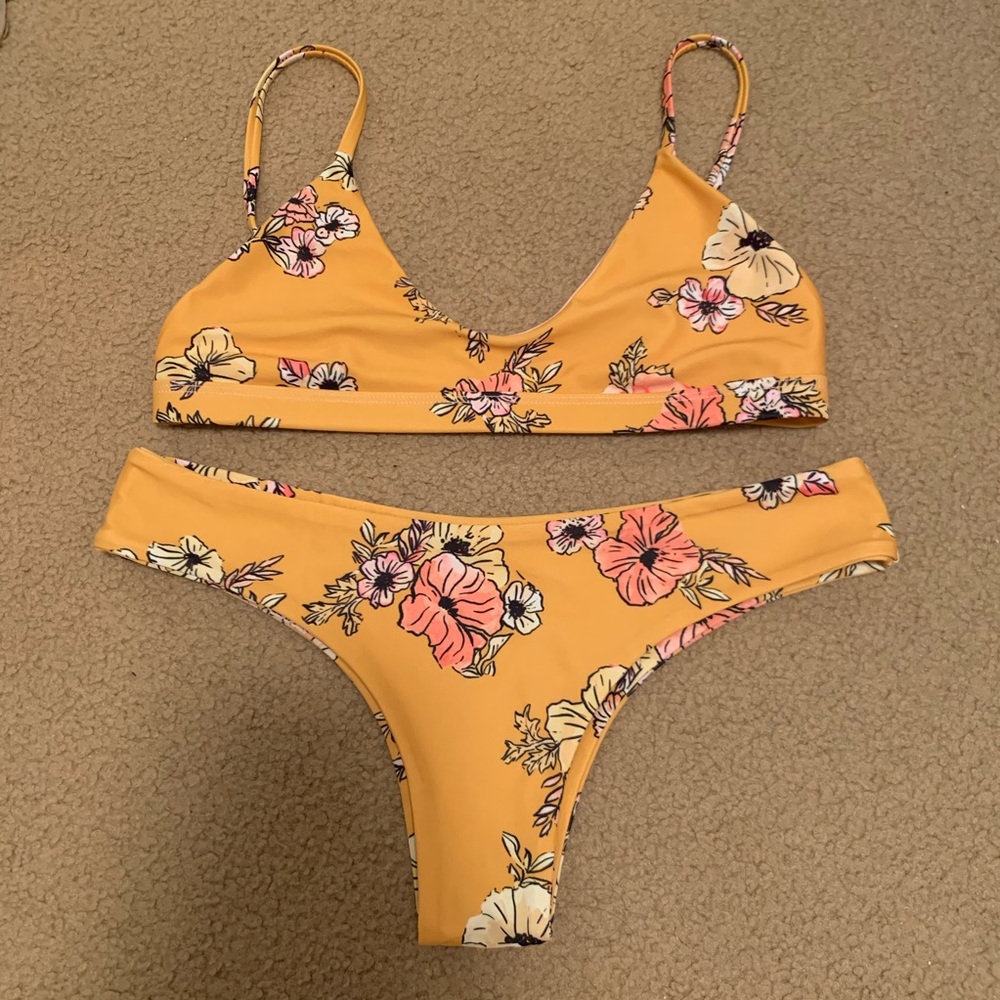 Kulani Kini Bikini Set